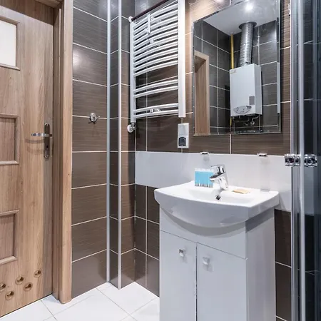 Klimczoka Comfy By Bookinghost