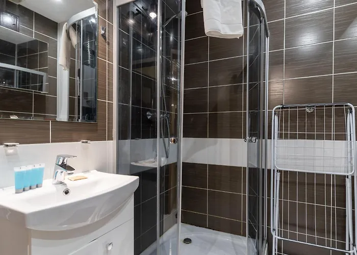 Klimczoka Comfy By Bookinghost Daire