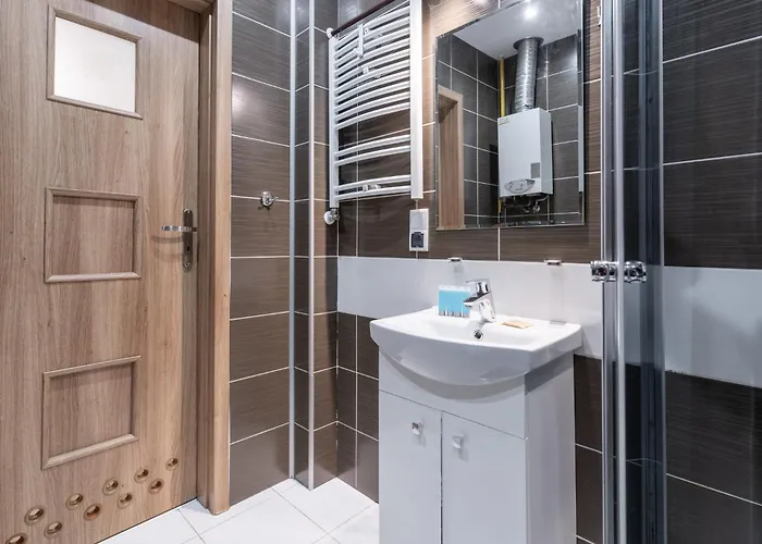 Klimczoka Comfy By Bookinghost